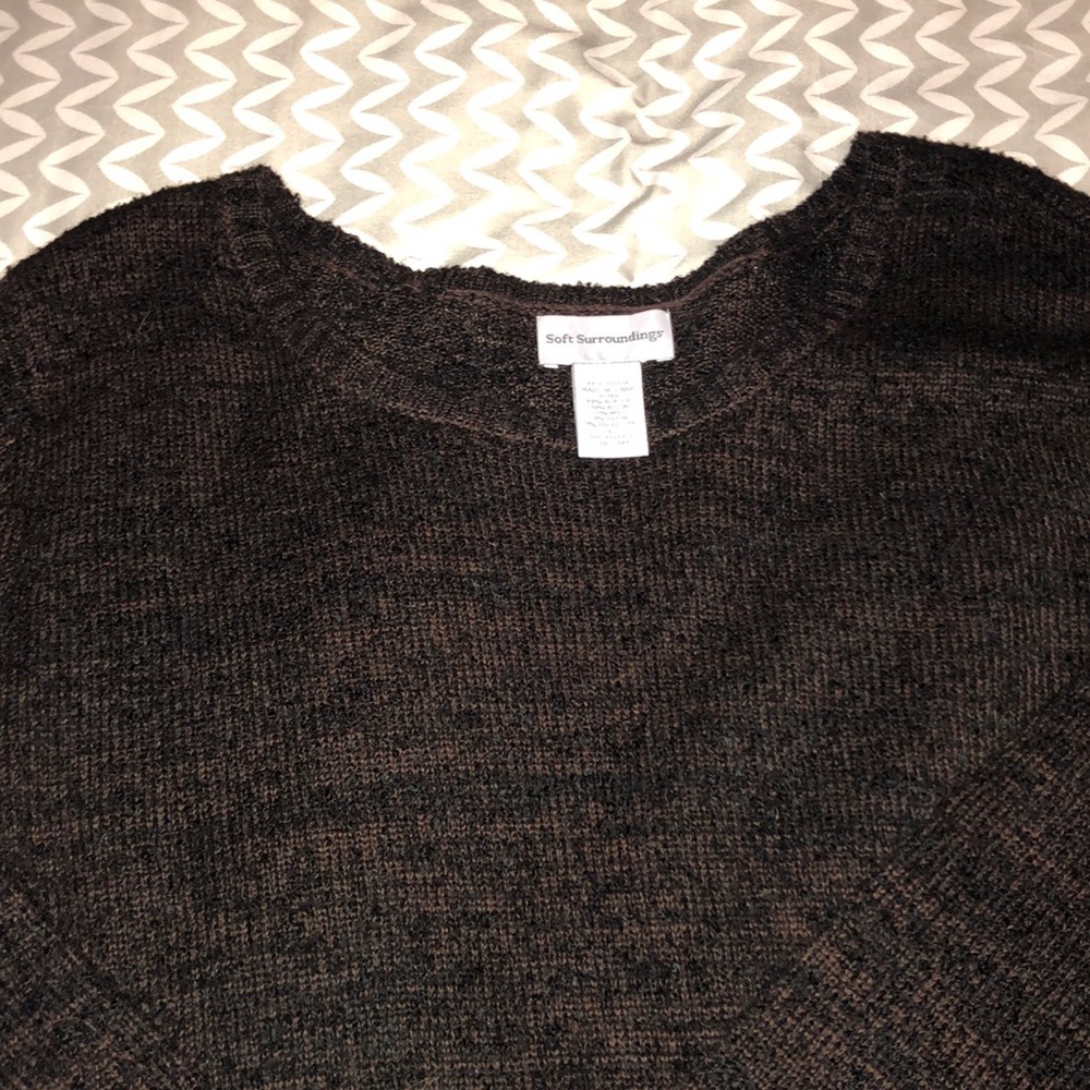 Sweater - Picture 3 of 3